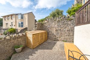 Photo 27- click for photo gallery